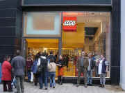 Store_03.jpg (98848 Byte)